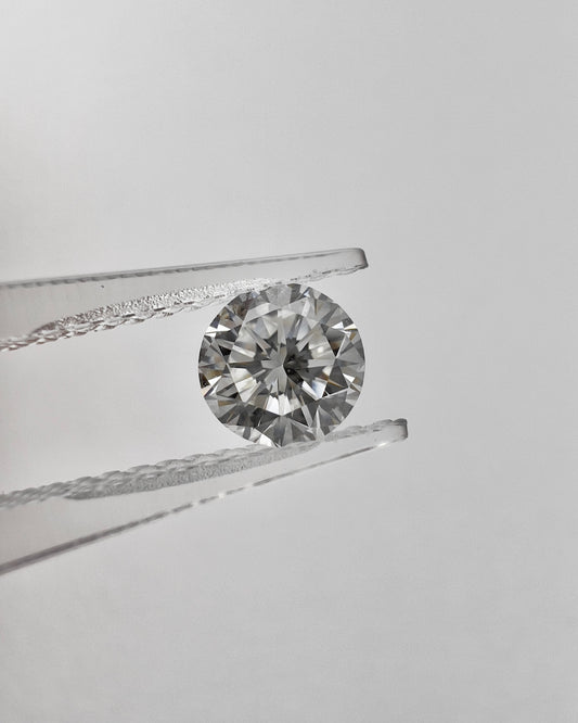 Natural Round 0.93ct F VVS2 GIA 2225303466