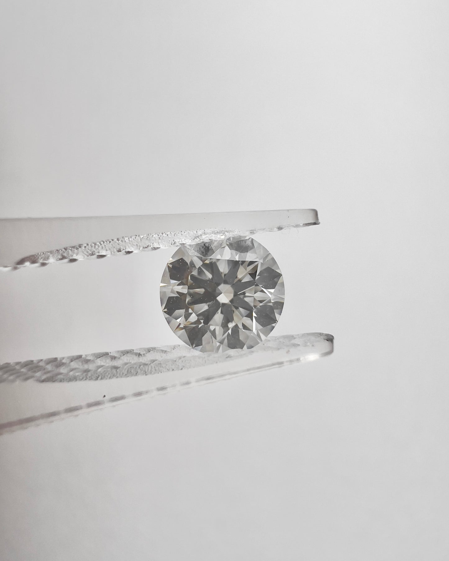 Natural Round 0.54ct I VS2 GIA 6223396897