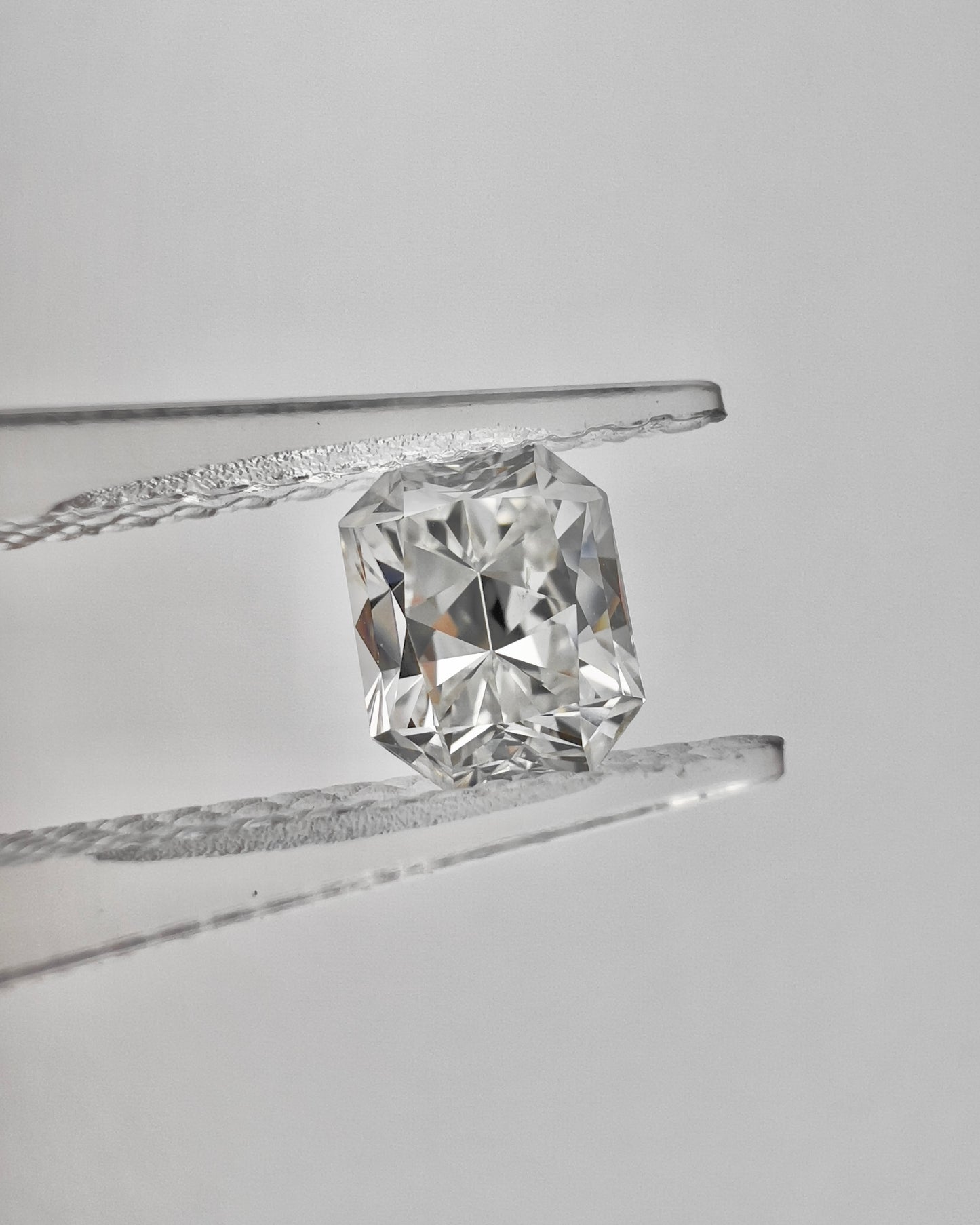 Natural Radiant 0.98ct H SI1 GIA 6147741061