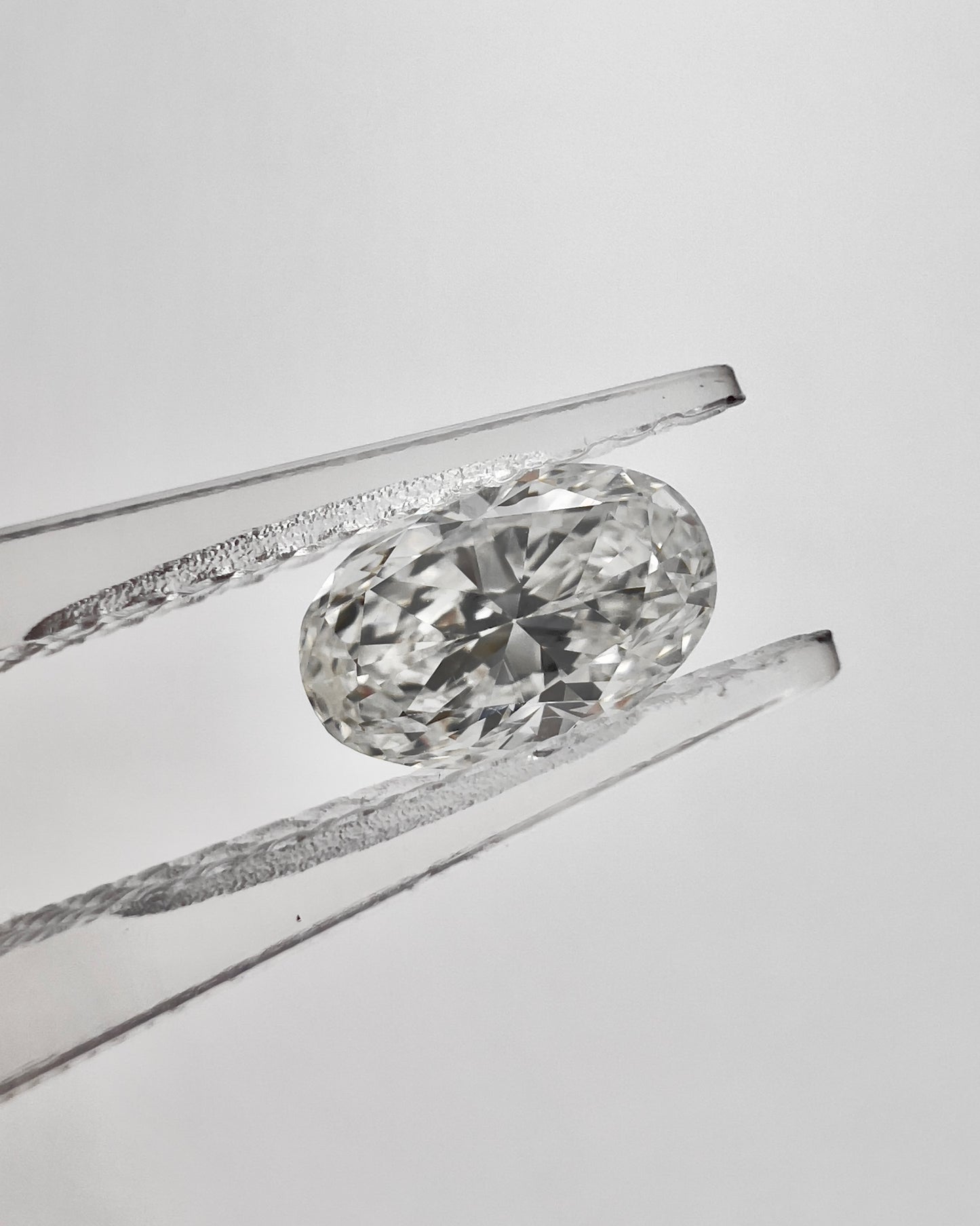 Natural Oval 0.75ct G VS1 GIA 1226540135